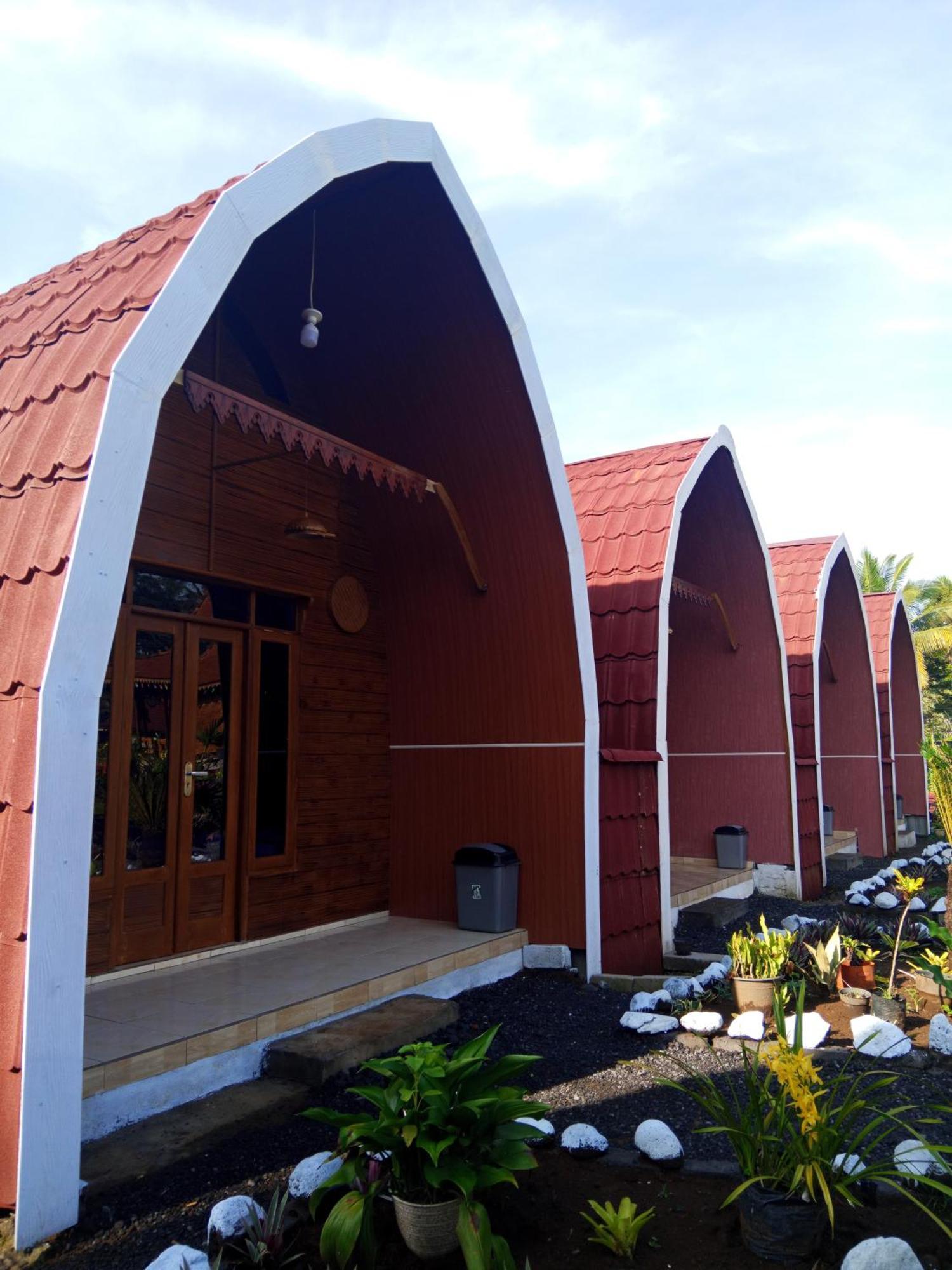Indah Damai Cottages Sidomukti Eksteriør billede